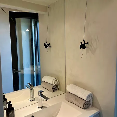 Casa vacanze Tinyhouse Minimalus Iii Mit Whirlpool Im Gruenen *