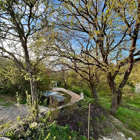 Tinyhouse Minimalus Iii Mit Whirlpool Im Gruenen