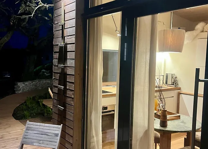 Hébergement de vacances Tinyhouse Minimalus Iii Mit Whirlpool Im Gruenen